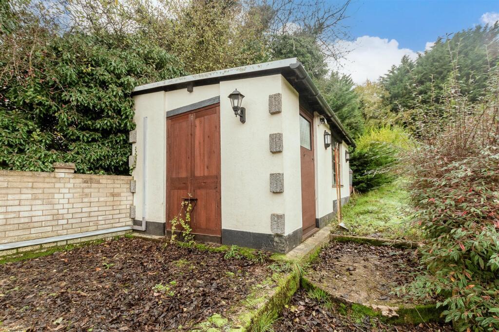 Workshop/Outbuildings