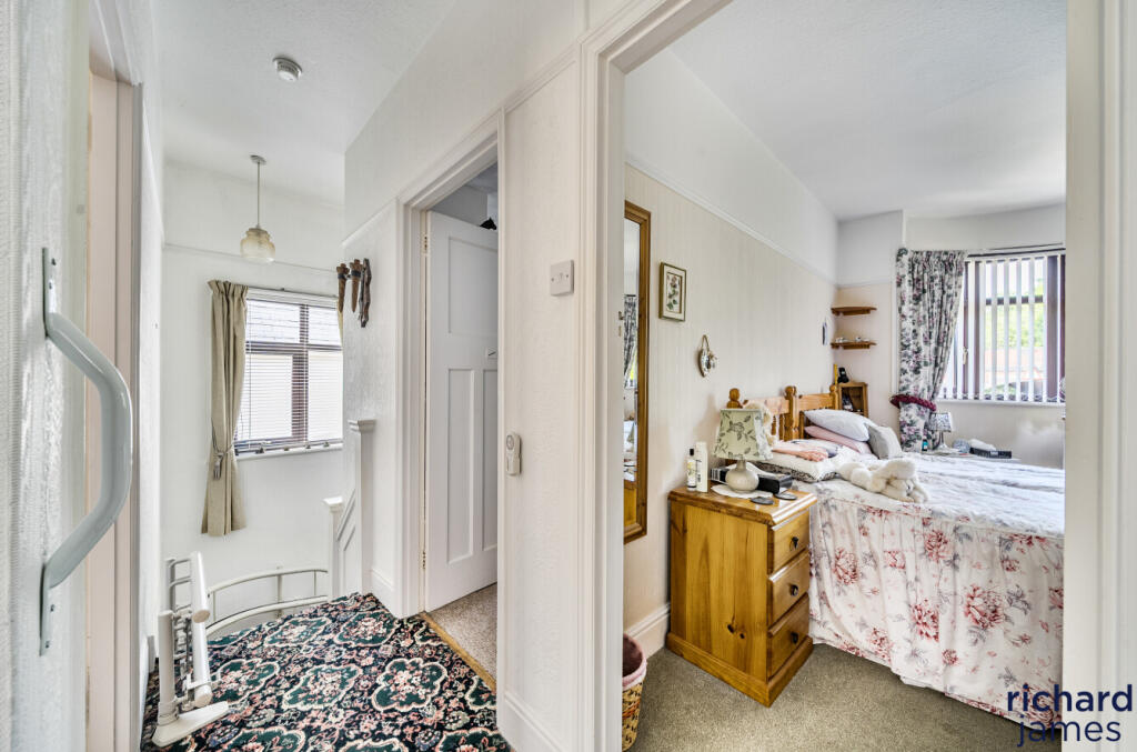 b299647e6f63462aae715e6a3674f873