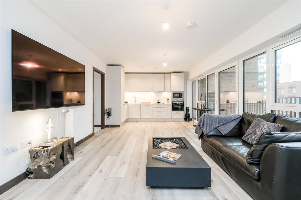 Reception/Kitchen