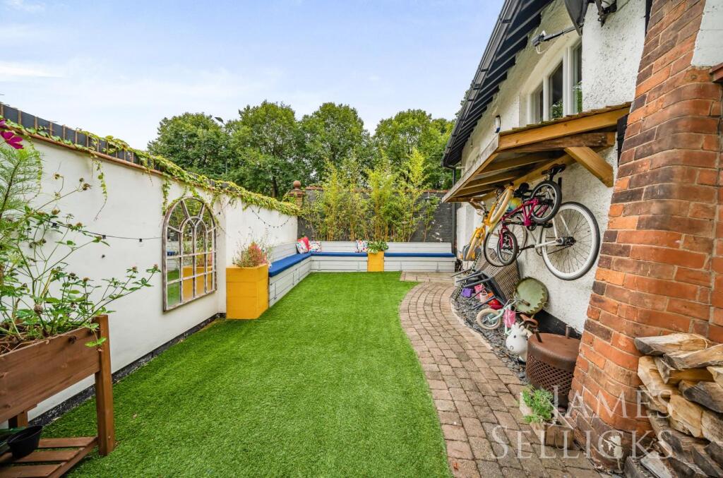 Low maintenance garden