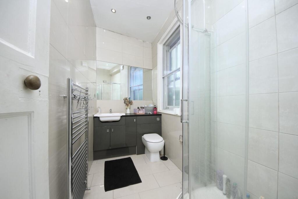 GV- 2 Wolverton Mansions  (8).jpg