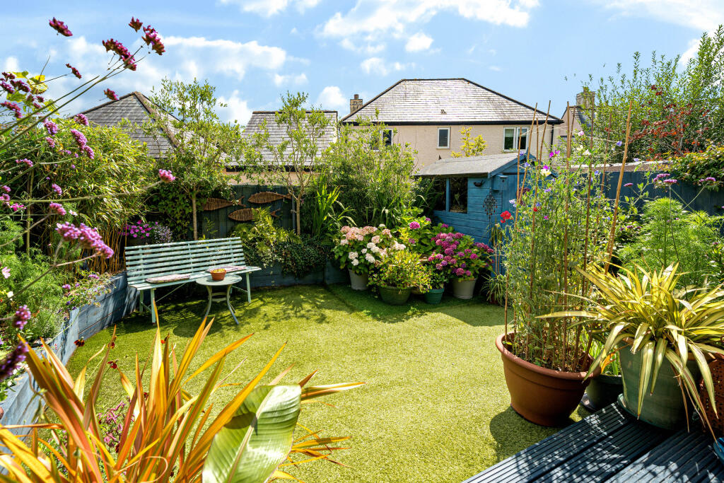 1330992-36-688a434bd0c43