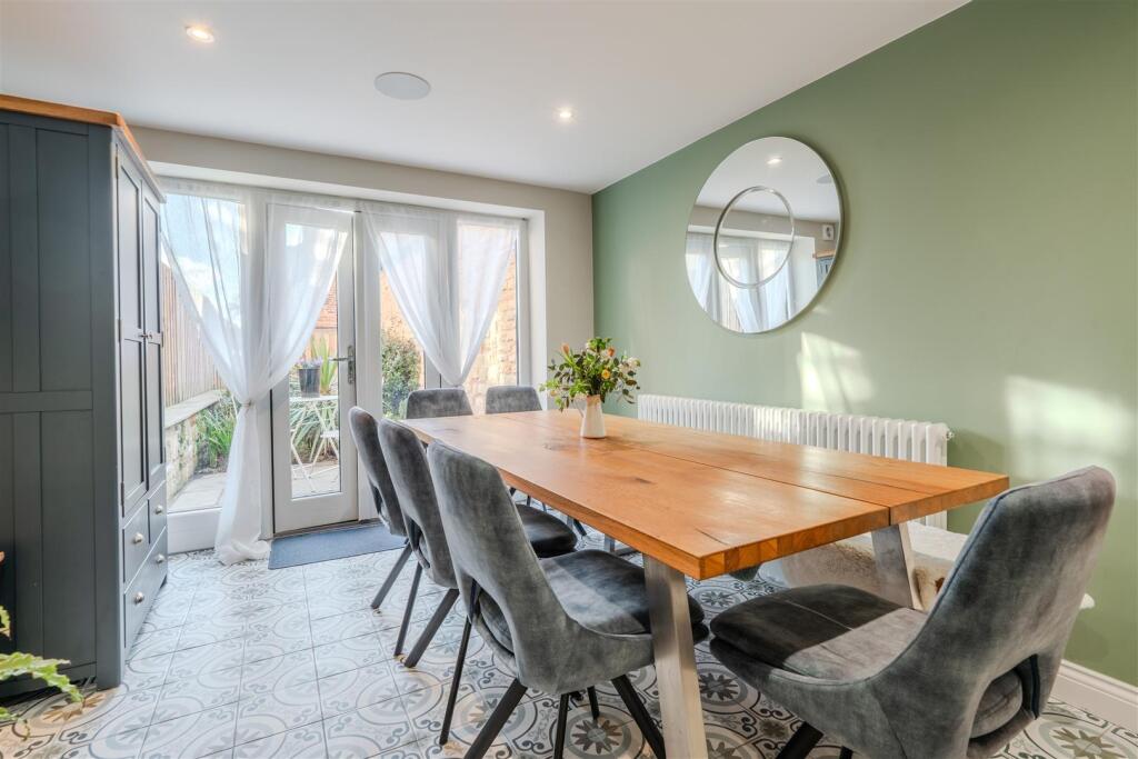 Kitchen-5.jpg