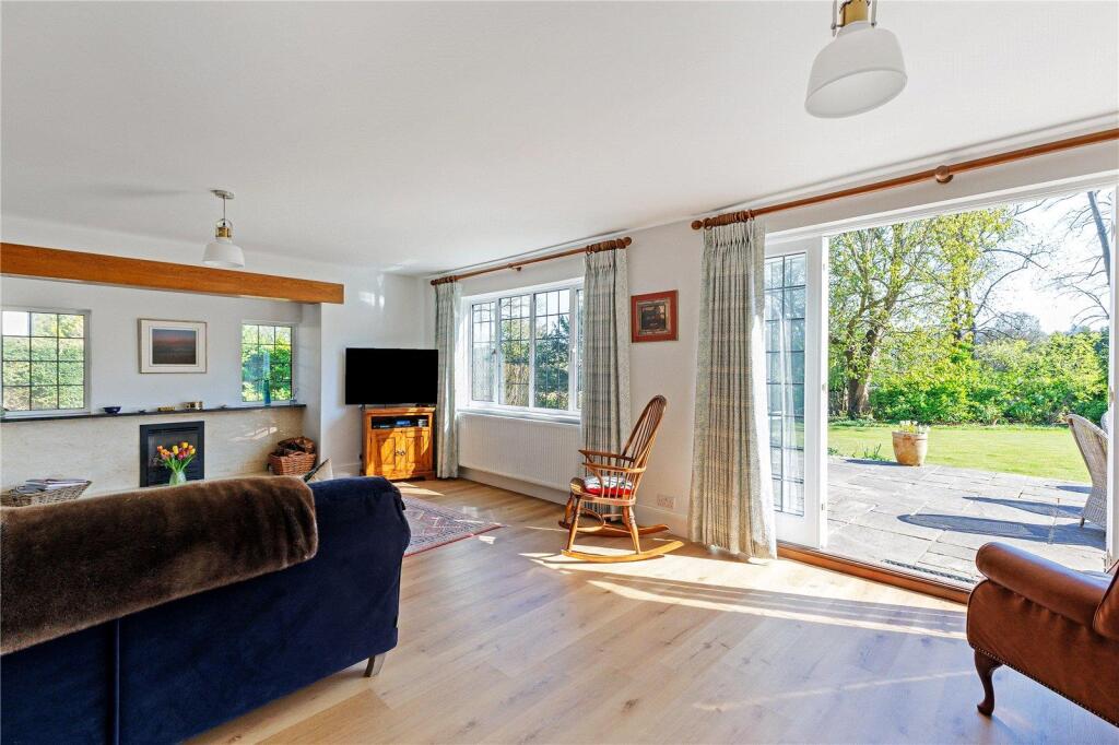 Sitting Room &amp; Patio