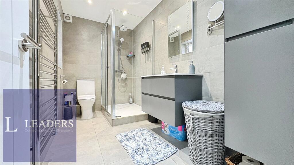 Ensuite