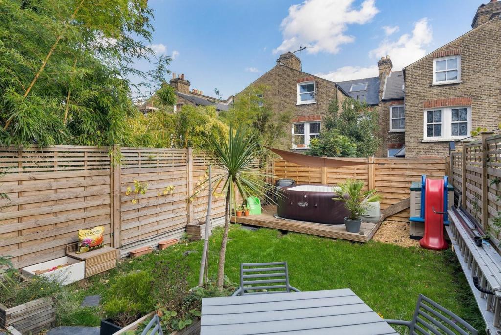 Garden (1).jpg