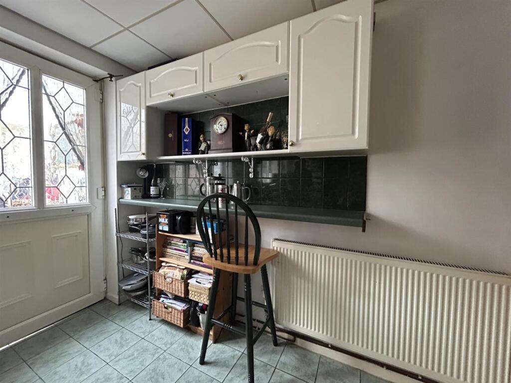 WILLMORE GROVE 82 KITCHEN 1.jpg