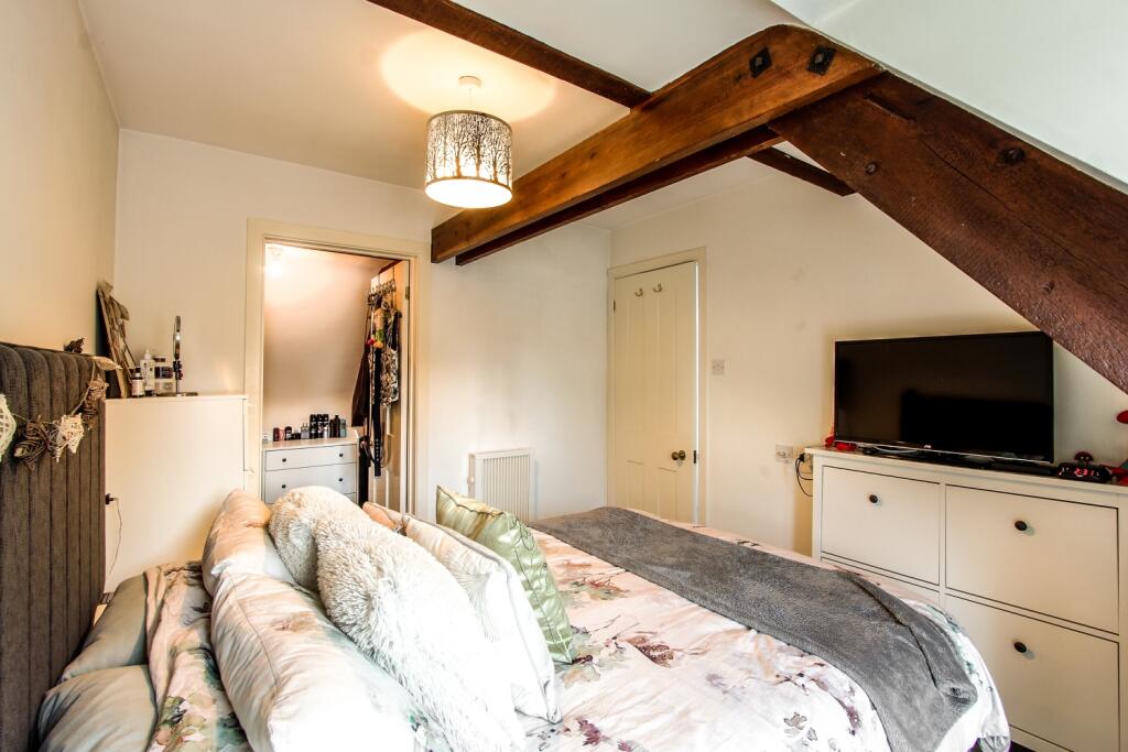 Bedroom 1b