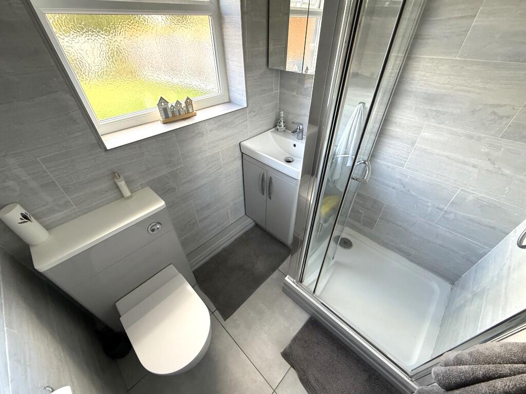 FITTED SHOWER ROOM