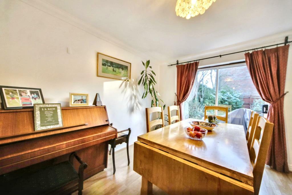 Dining Room (Portal Size).jpg
