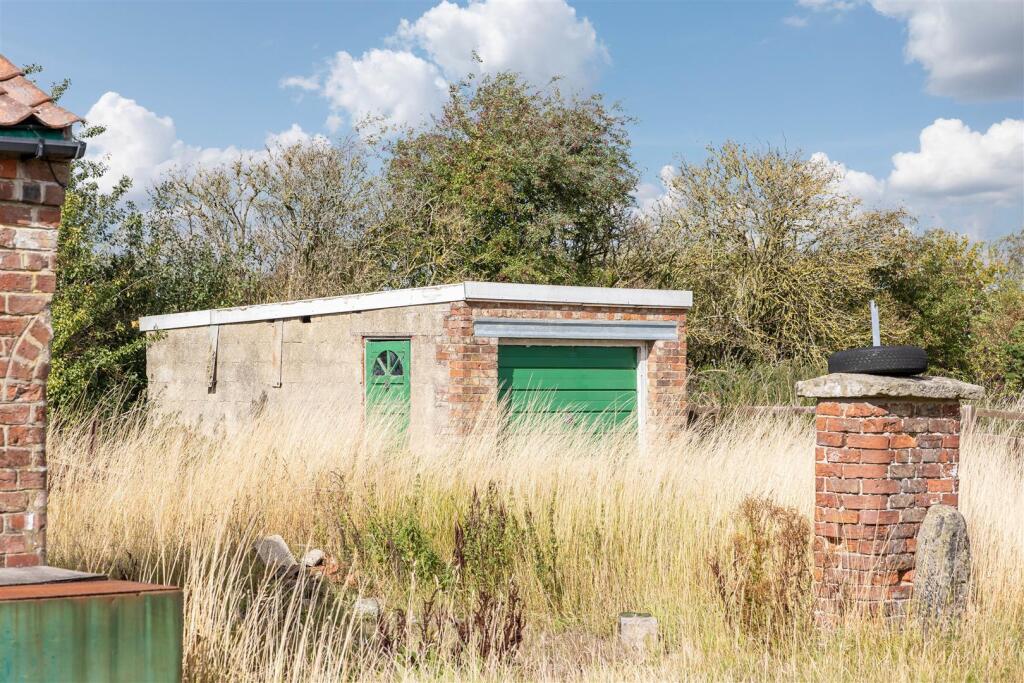 East Farm Barn External-13.jpg