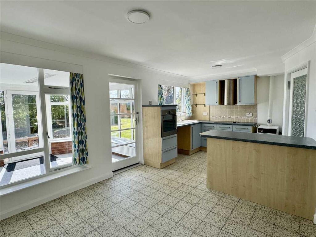 KITCHEN/DINER