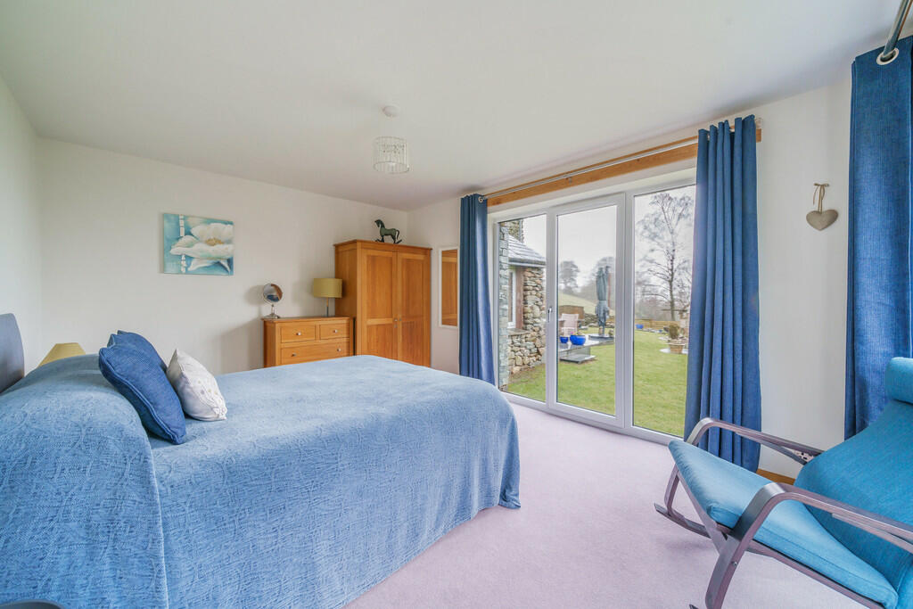 Sunroom/ Bedroom ...