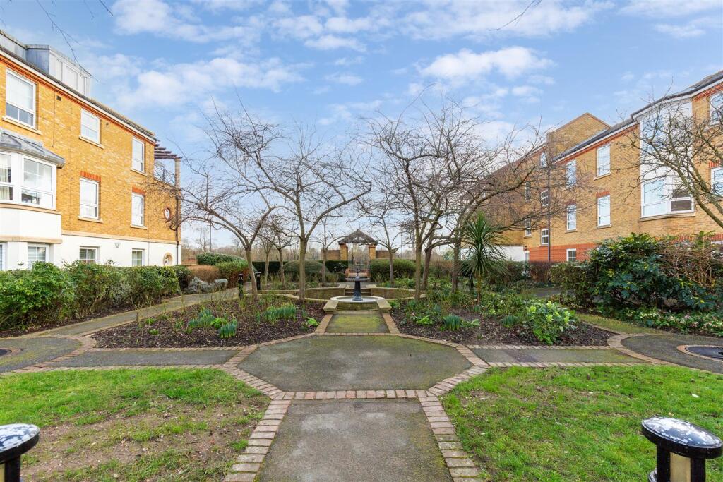 Osier Mews, W4 - FOR SALE