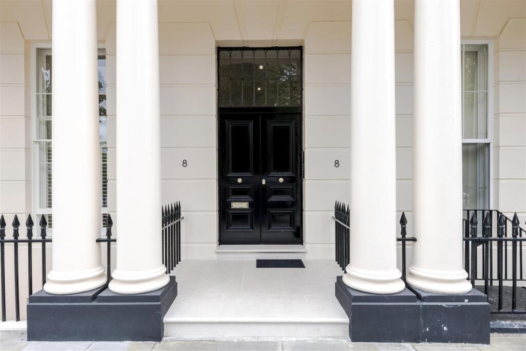 Exterior-1.jpg