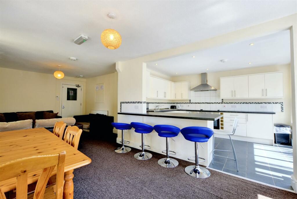 Dining Room_2.jpeg