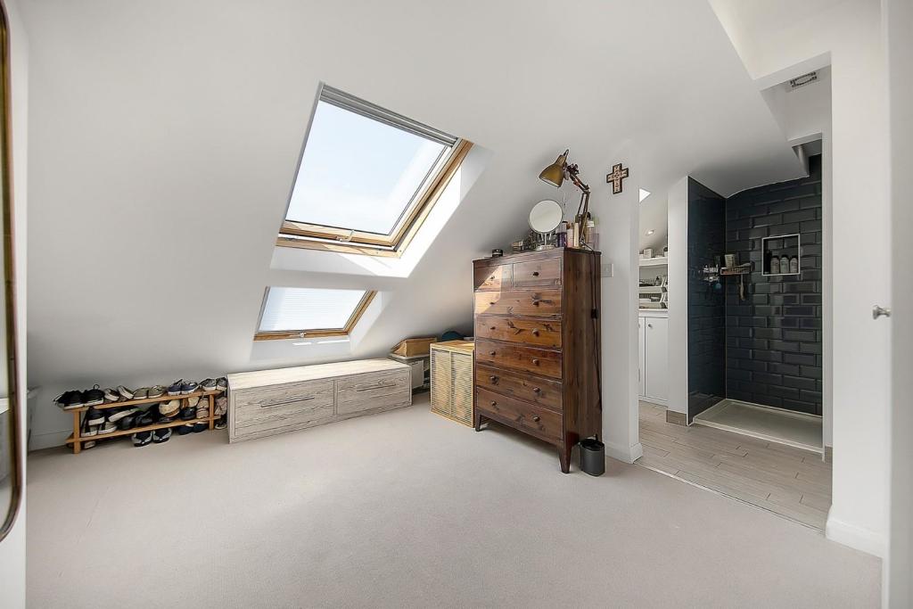 Bedroom (2).jpg
