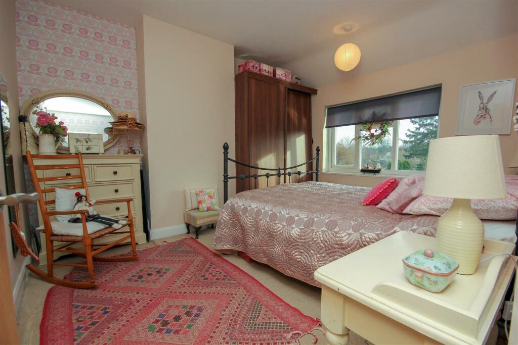 Bedroom 2.jpg
