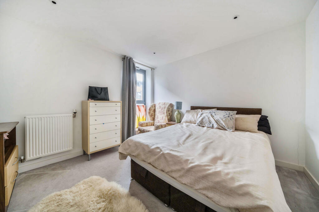 1340544-15-68a337...