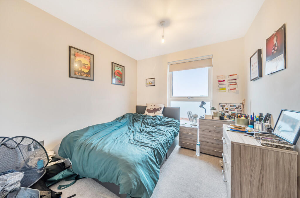 1387281-5-69382e1...