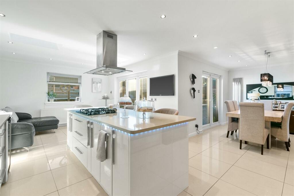 Melfort-Gdns-12.jpg