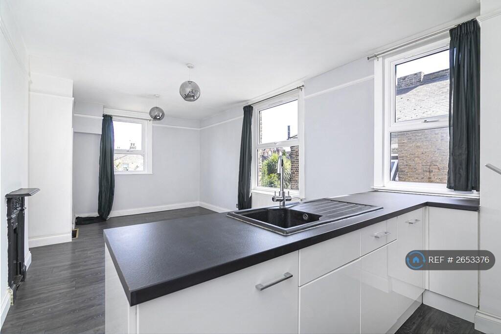 02_kitchen + Living