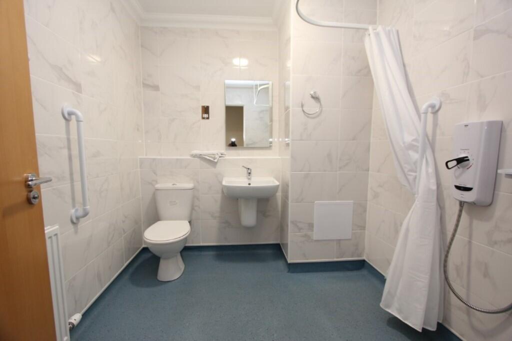 Main Shower/Wet R...