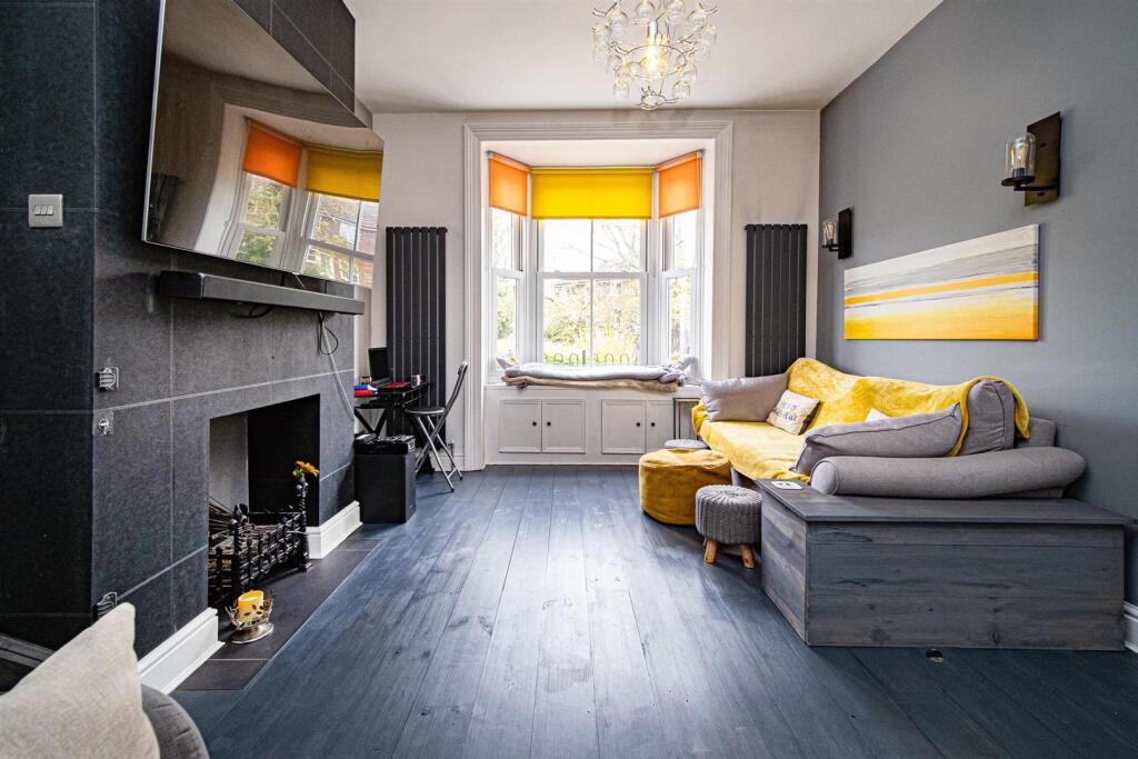 2nd Sitting Room