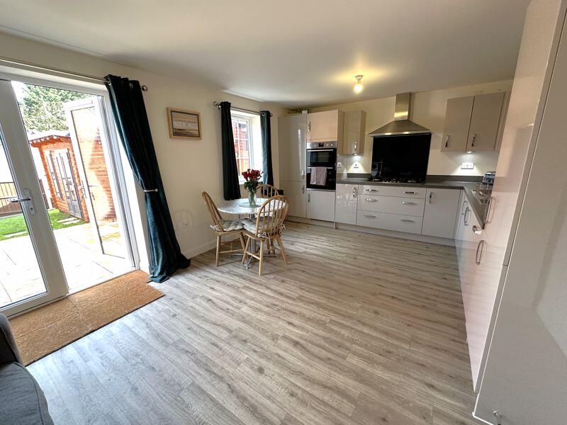 Kitchen/dining room