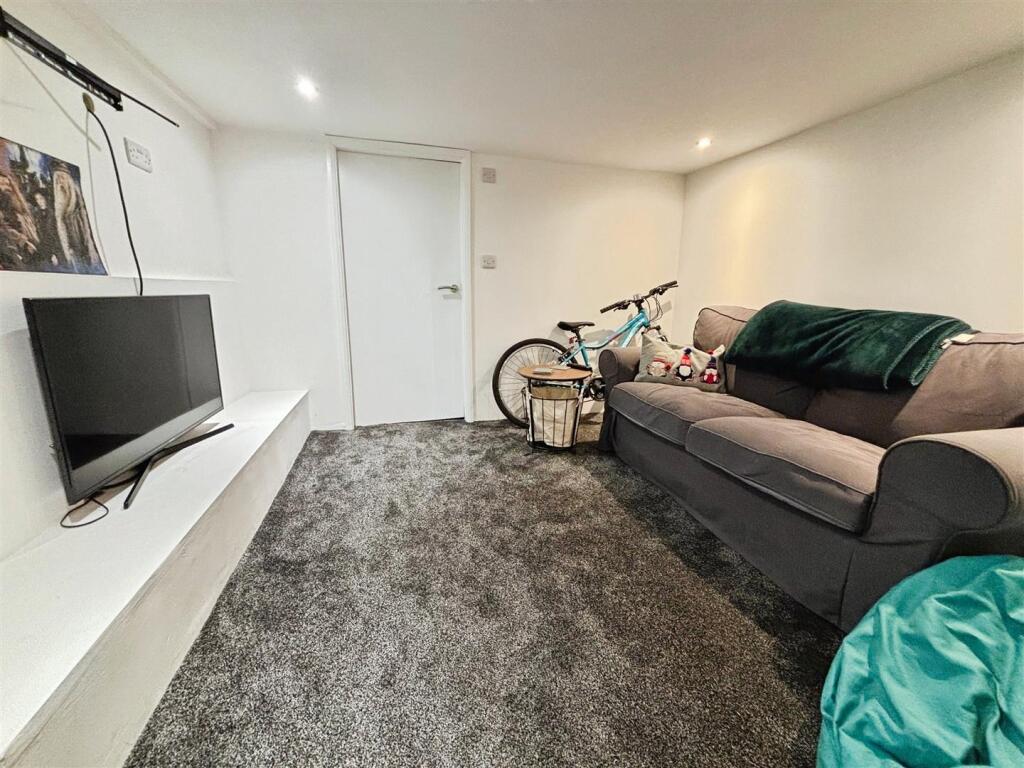 Home Cinema