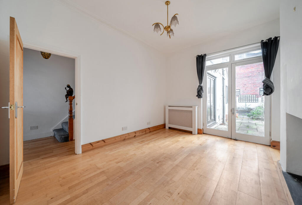 1394072-19-694548...