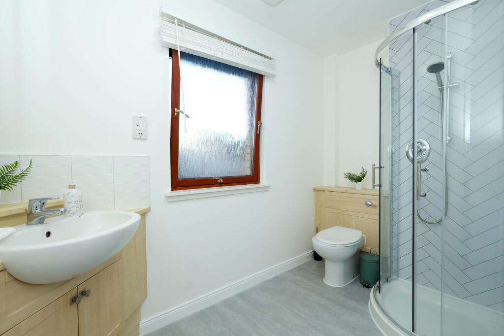 Principal Bedroom En Suite