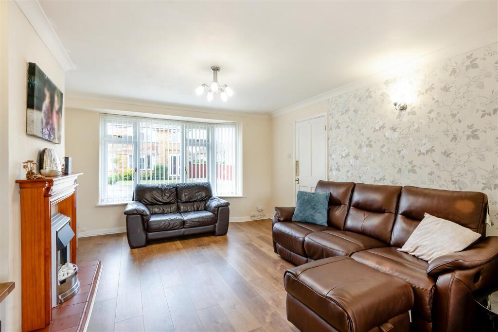 8652484-interior13.jpg