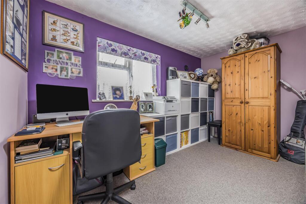 1 Adstone Lane, Anchorage Park, Portsmouth-Portico