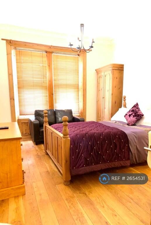 Huge Ensuite Bedrooms With Huge Smart Tvs