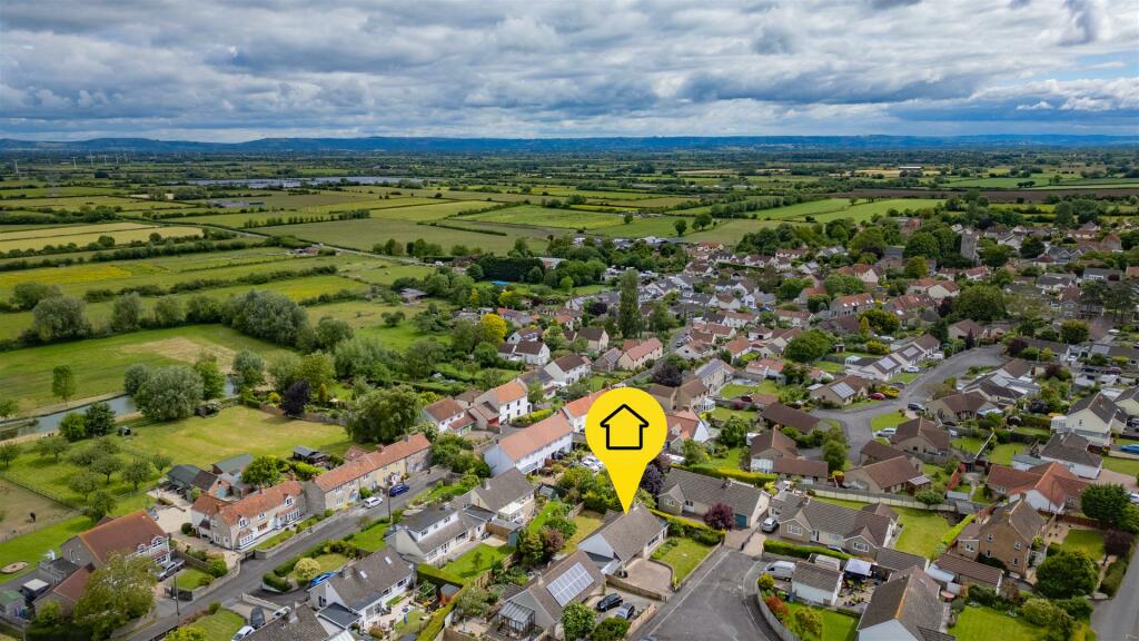 9 Chertsy Close Extra 2.jpg