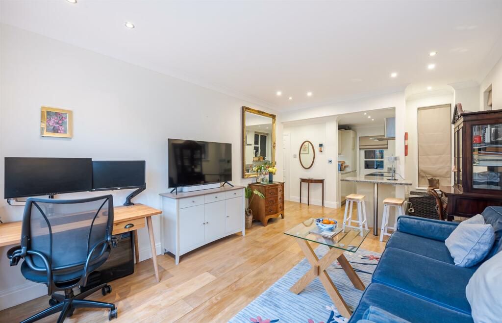 Cheyne Place 5_25-4-2. Low Res.jpg