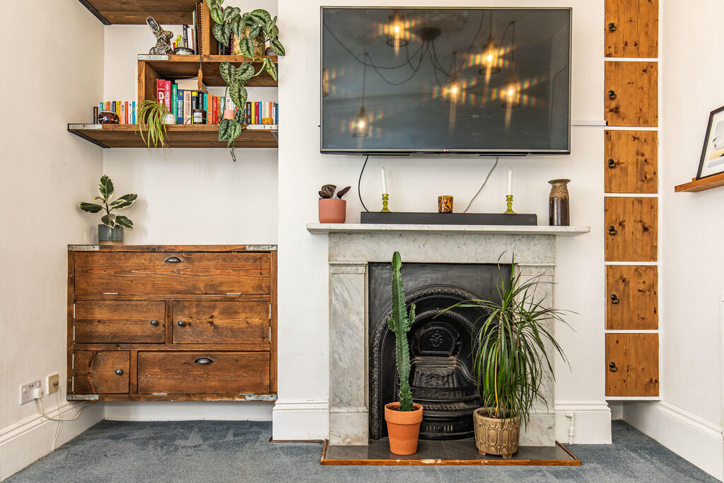 GFF 38 Lansdowne ...