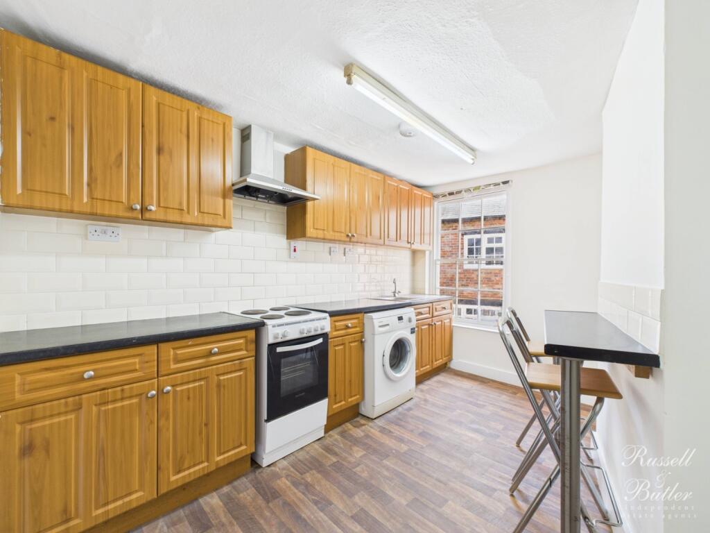 CAM01995G0-PR0369-STILL001