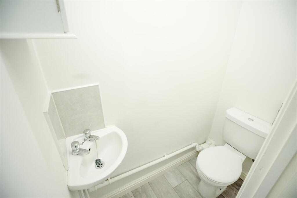 36 brighton terrace road WC.jpg