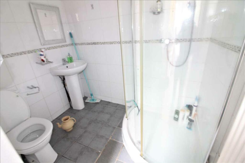 DOWNSTAIRS SHOWER