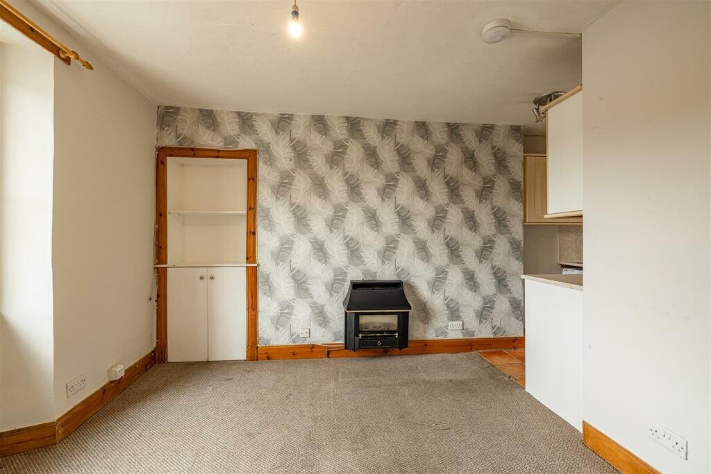 83 Wood Street Galashiels 07.jpg