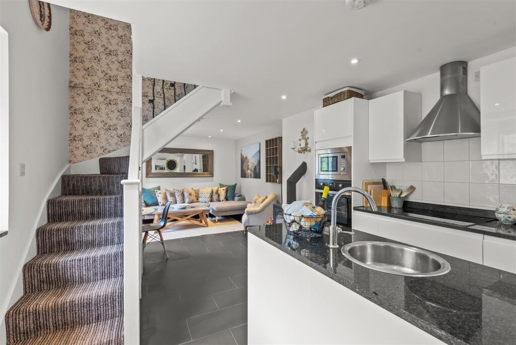 Peace Kitchen and Living