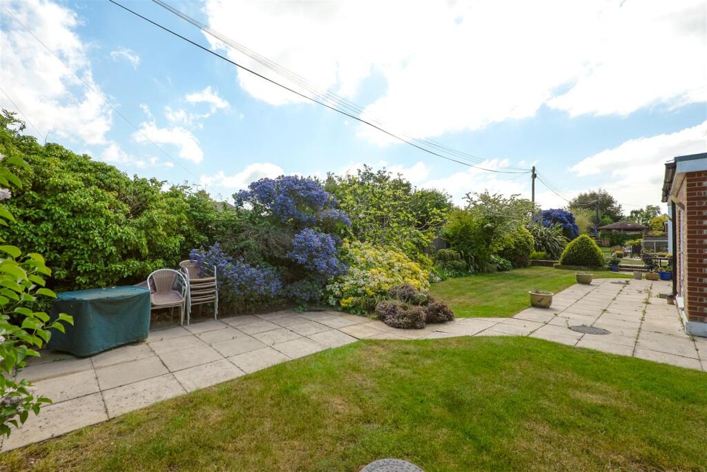 Leander Court, Graystone Road