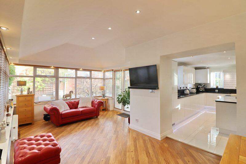 Orangery/Kitchen