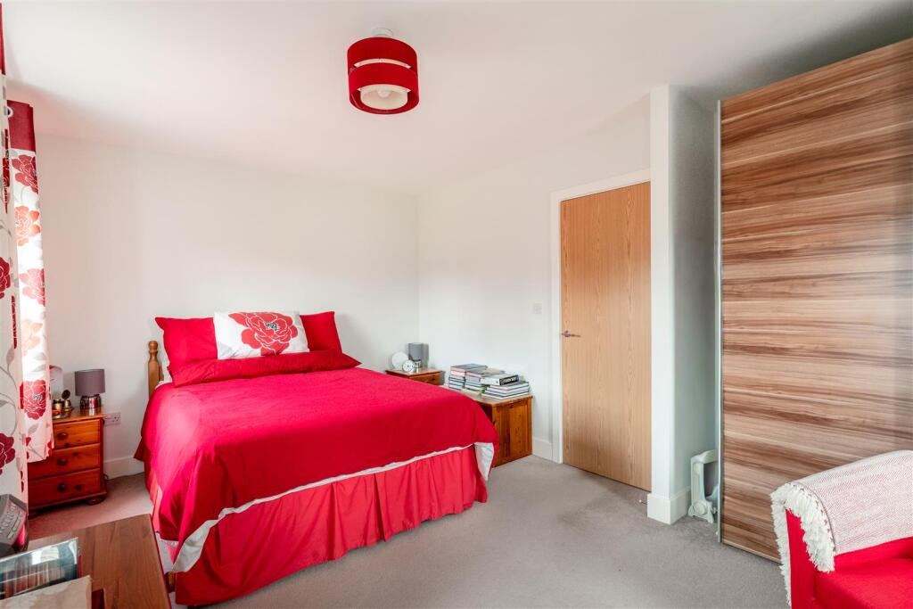 64 Lexington Drive-16.jpg