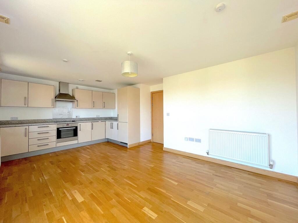 Living Room/Kitchen/Dining Room (3)