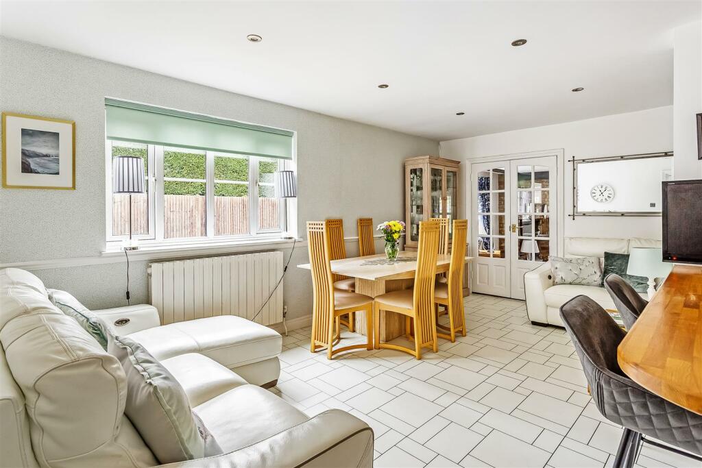 Copeleigh-Lodge-14.jpg