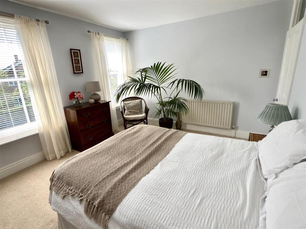 Master Bedroom.jpg