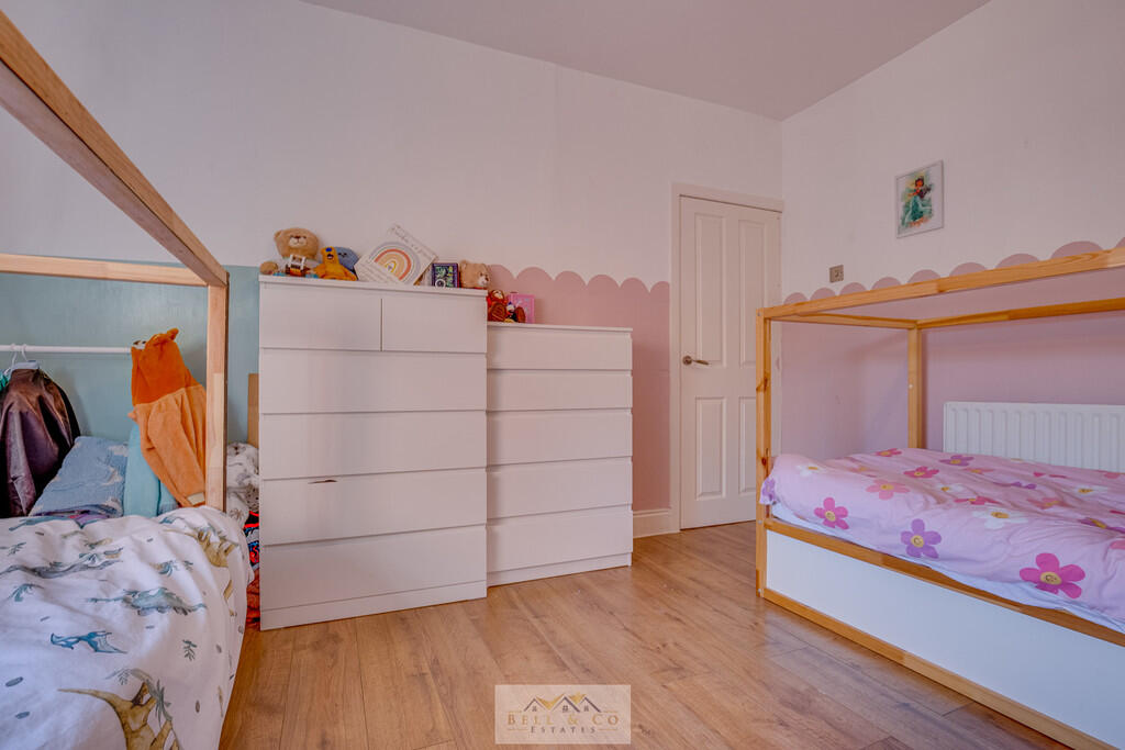 Bedroom 2.3
